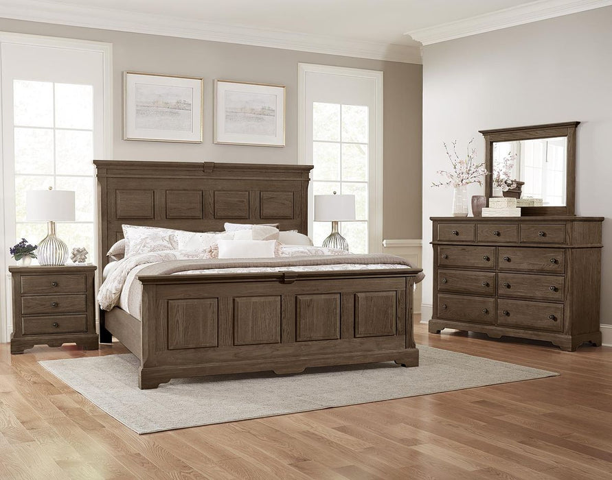 Vaughan-Bassett Heritage Cal King Mansion Bed in Cobblestone Oak