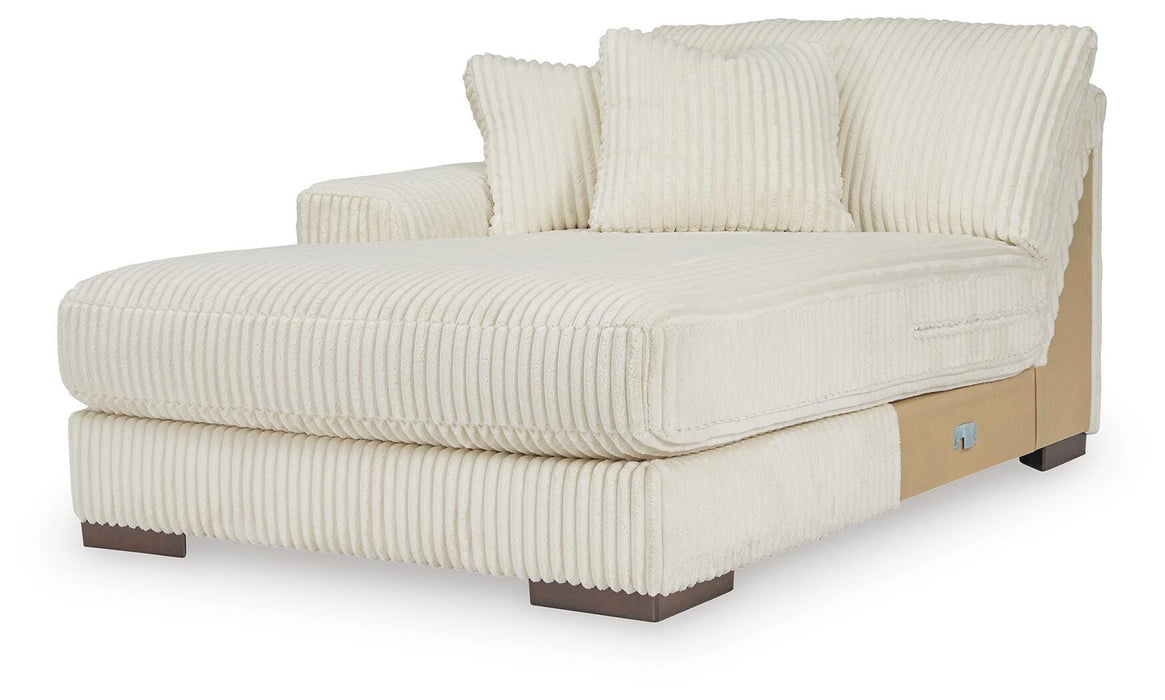 Lindyn Sectional with Chaise