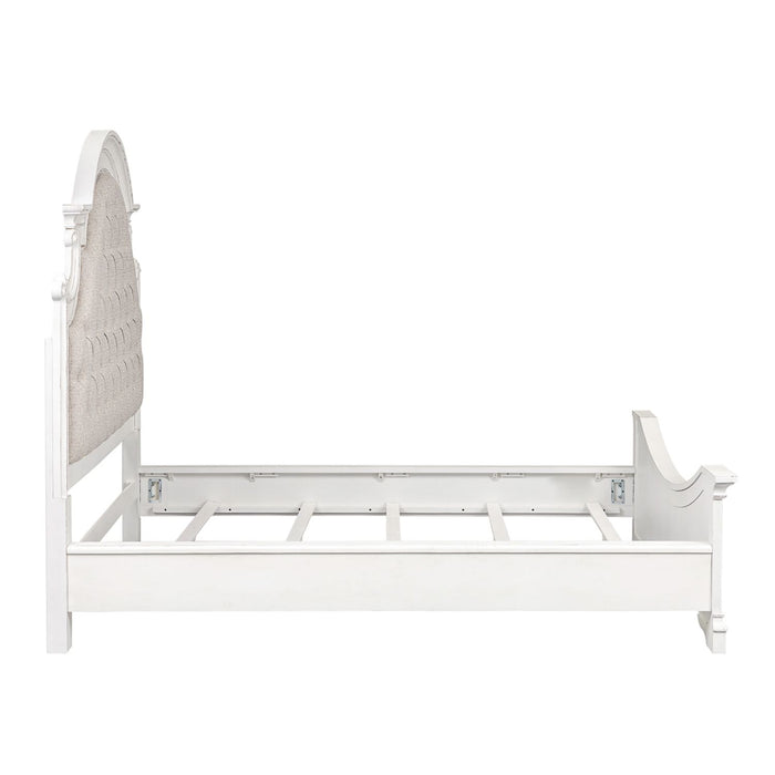 Magnolia Manor Upholstered Bed image