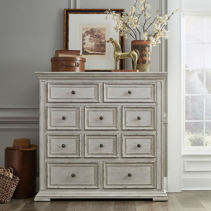 Liberty Furniture Big Valley 10 Drawer Chesser in Whitestone