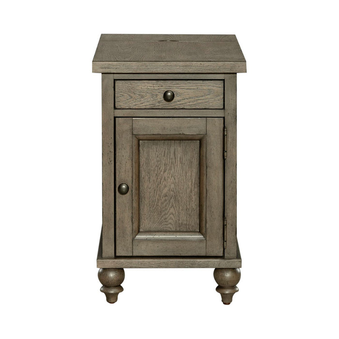 Americana Farmhouse Chair Side Table in Dusty Taupe